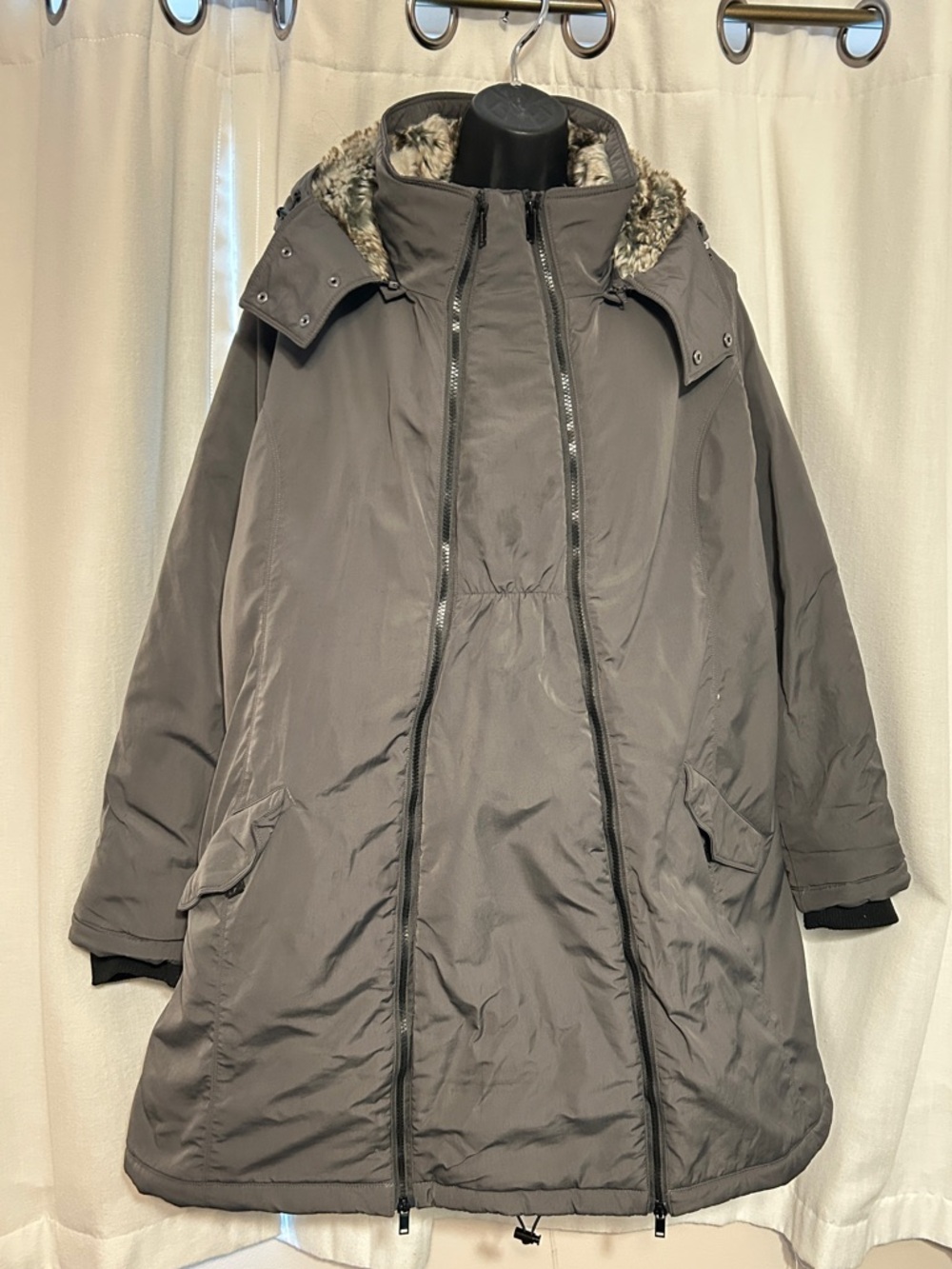 Thyme Maternity 3XL Winter Coat